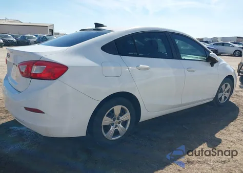 2017 Chevrolet Cruze Ls Auto z USA, uszkodzony, nr VIN 1G1BC5SM5H7211638